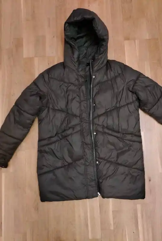 Продажа женской одежды и игрушки