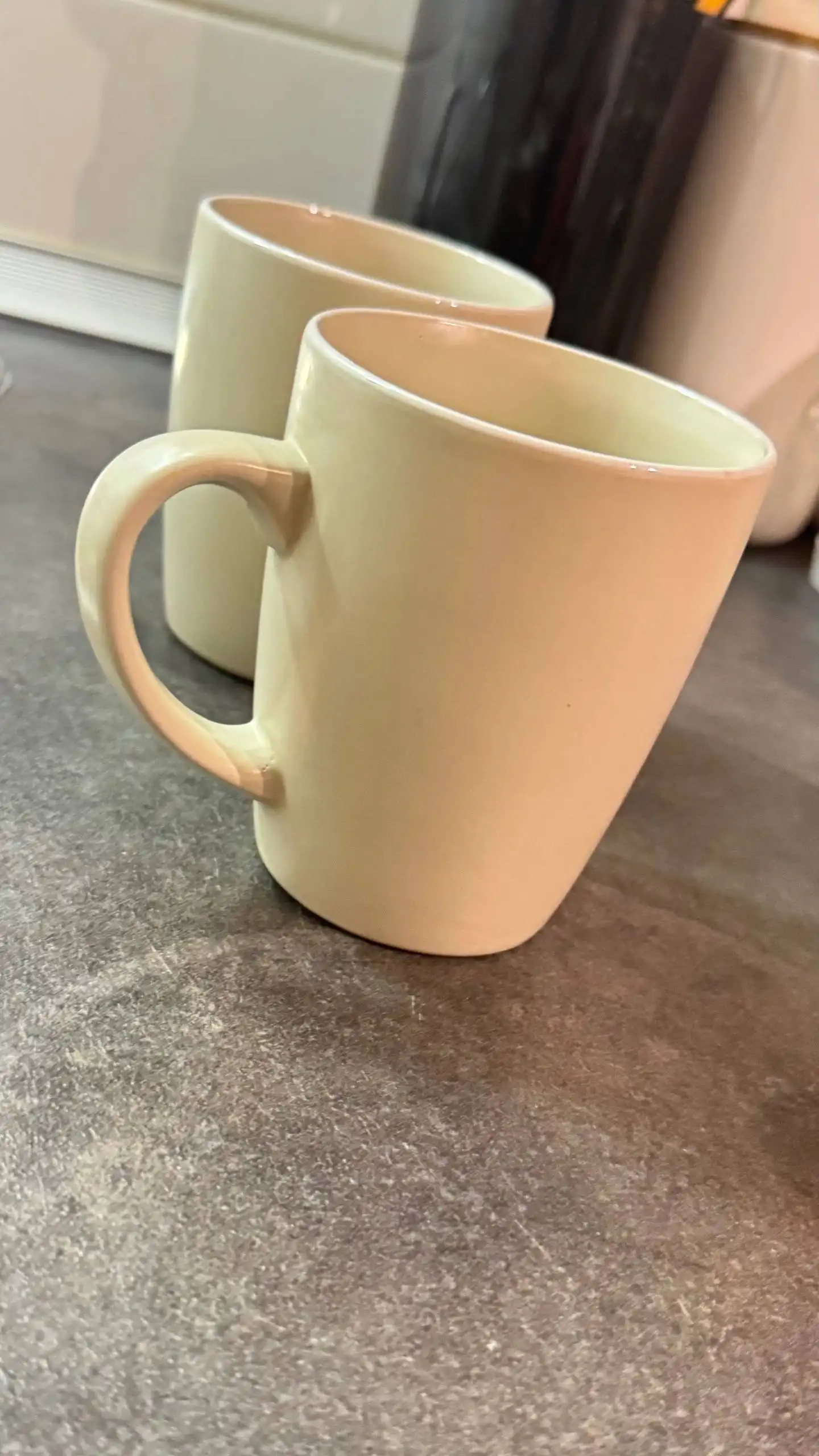 Продажа посуды и кухонных принадлежностей