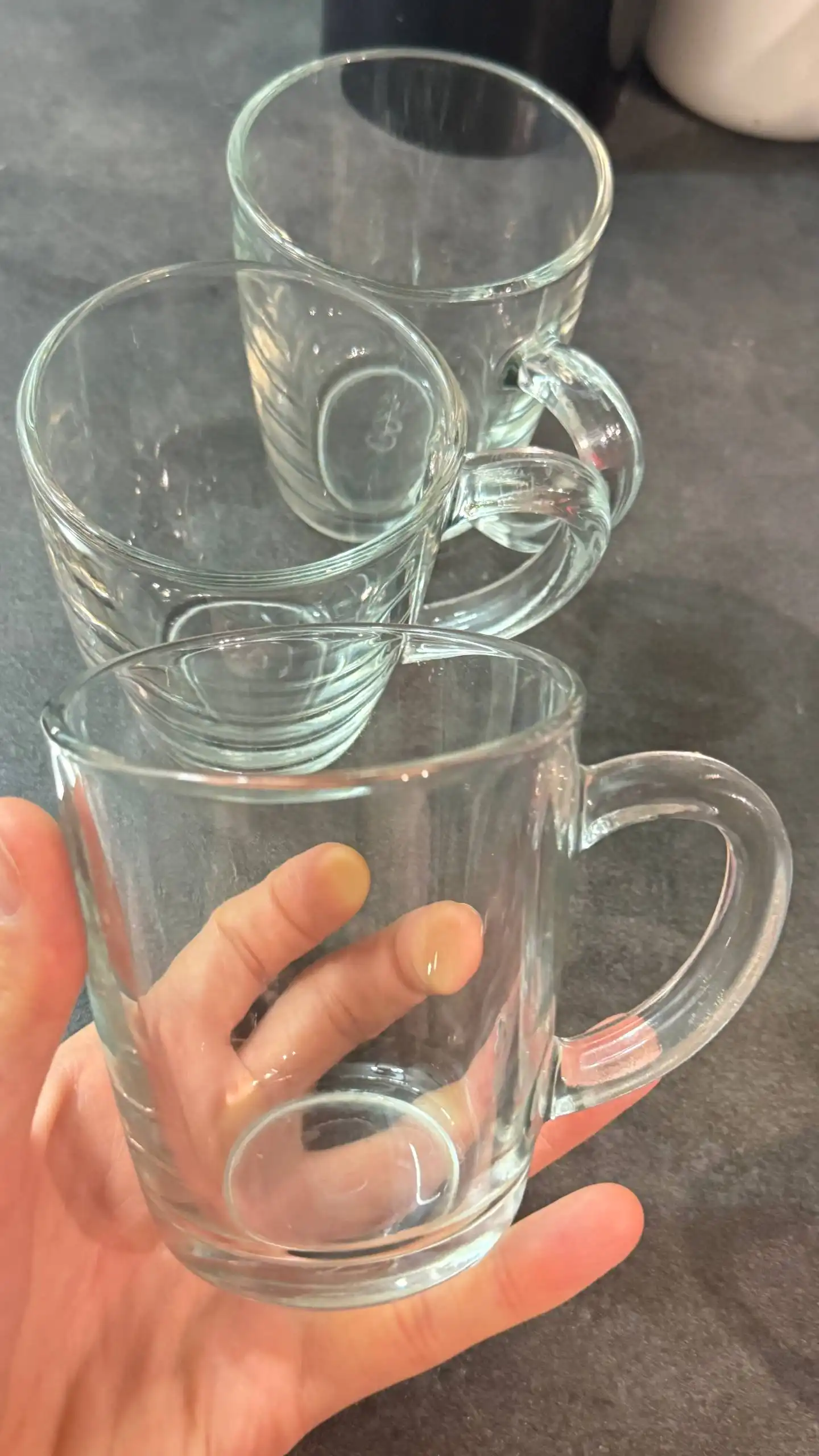 Продажа посуды и кухонных принадлежностей