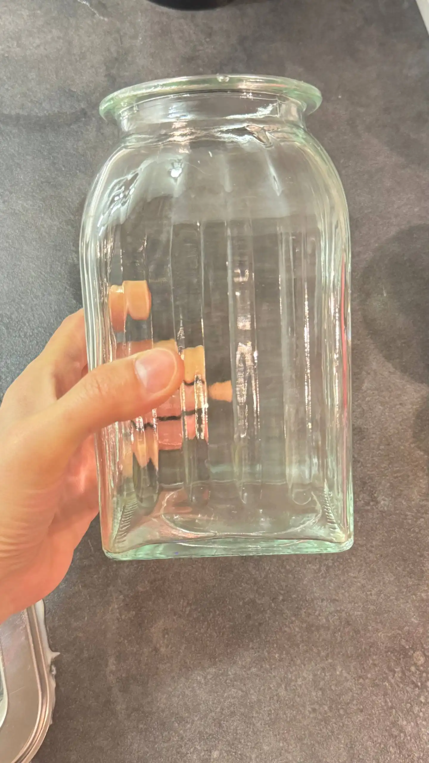 Продажа посуды и кухонных принадлежностей