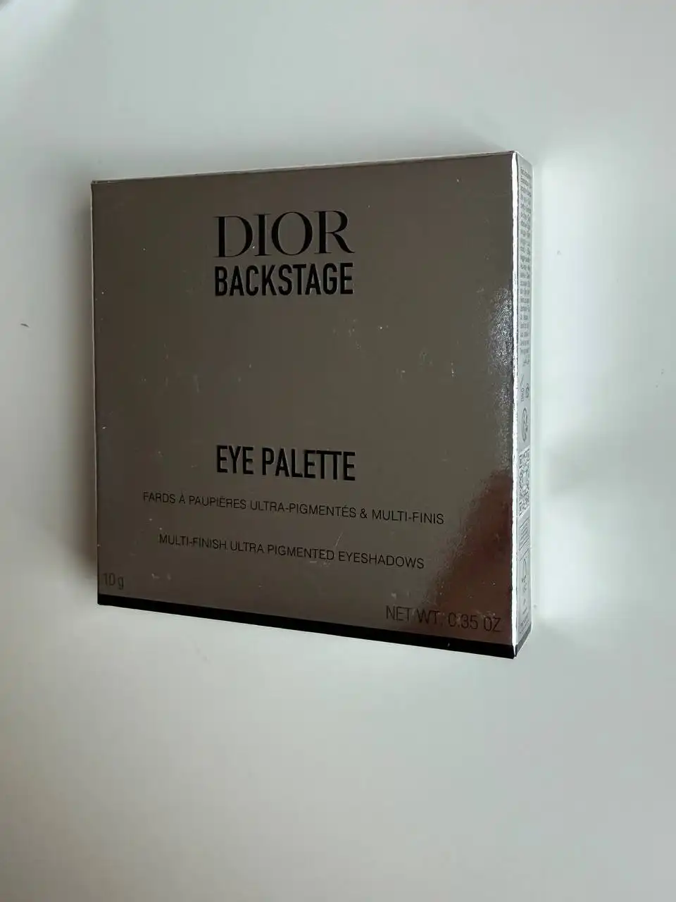 Косметика брендов Rhode и Dior