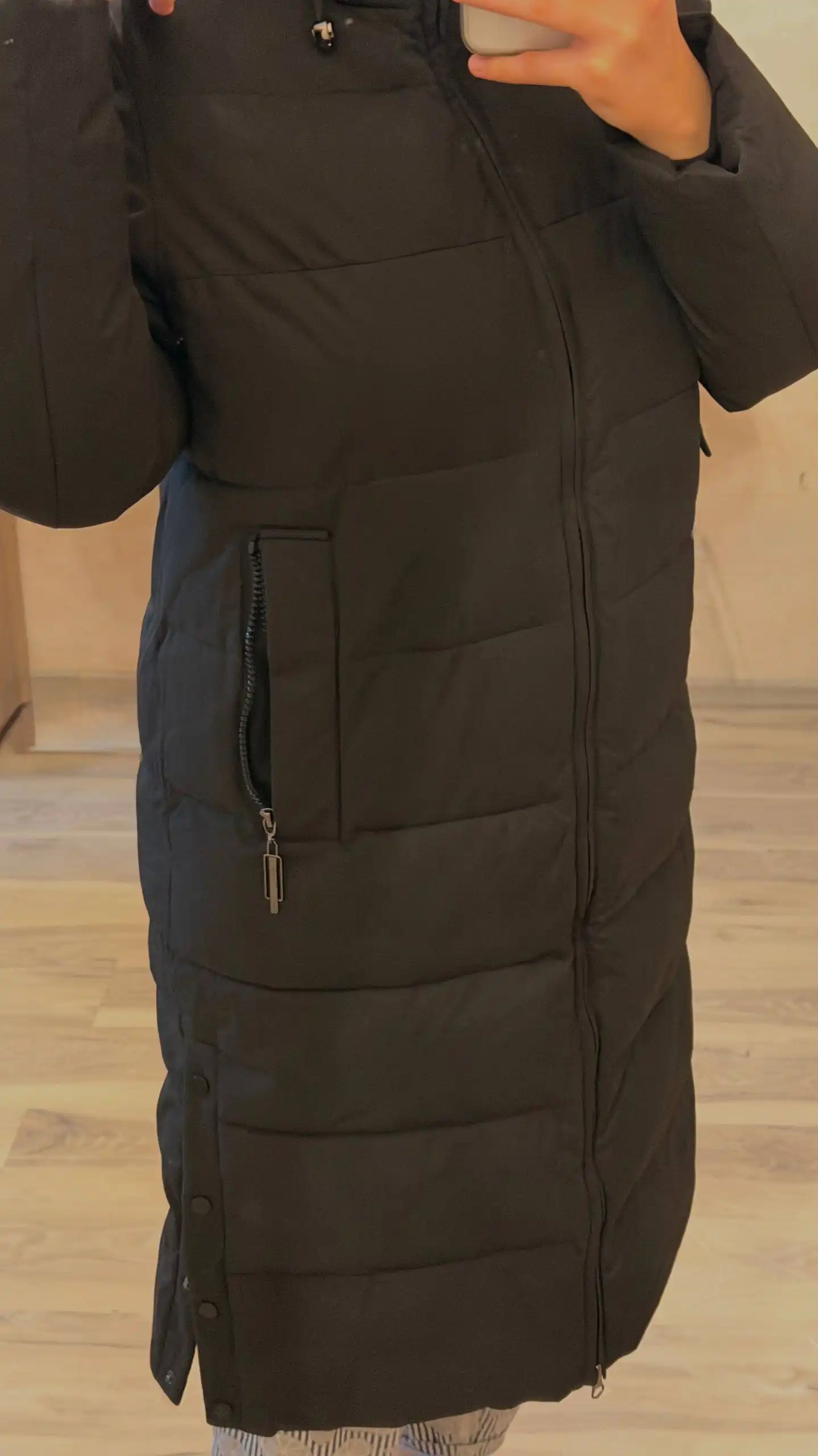 Продам зимнюю куртку абсолютно новую, размер 54