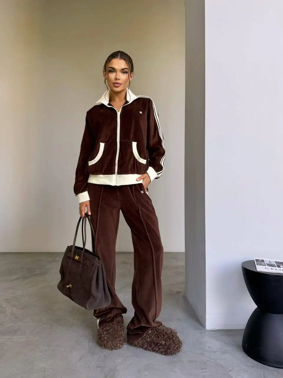 Flame Fashion: Трендовые женские вещи