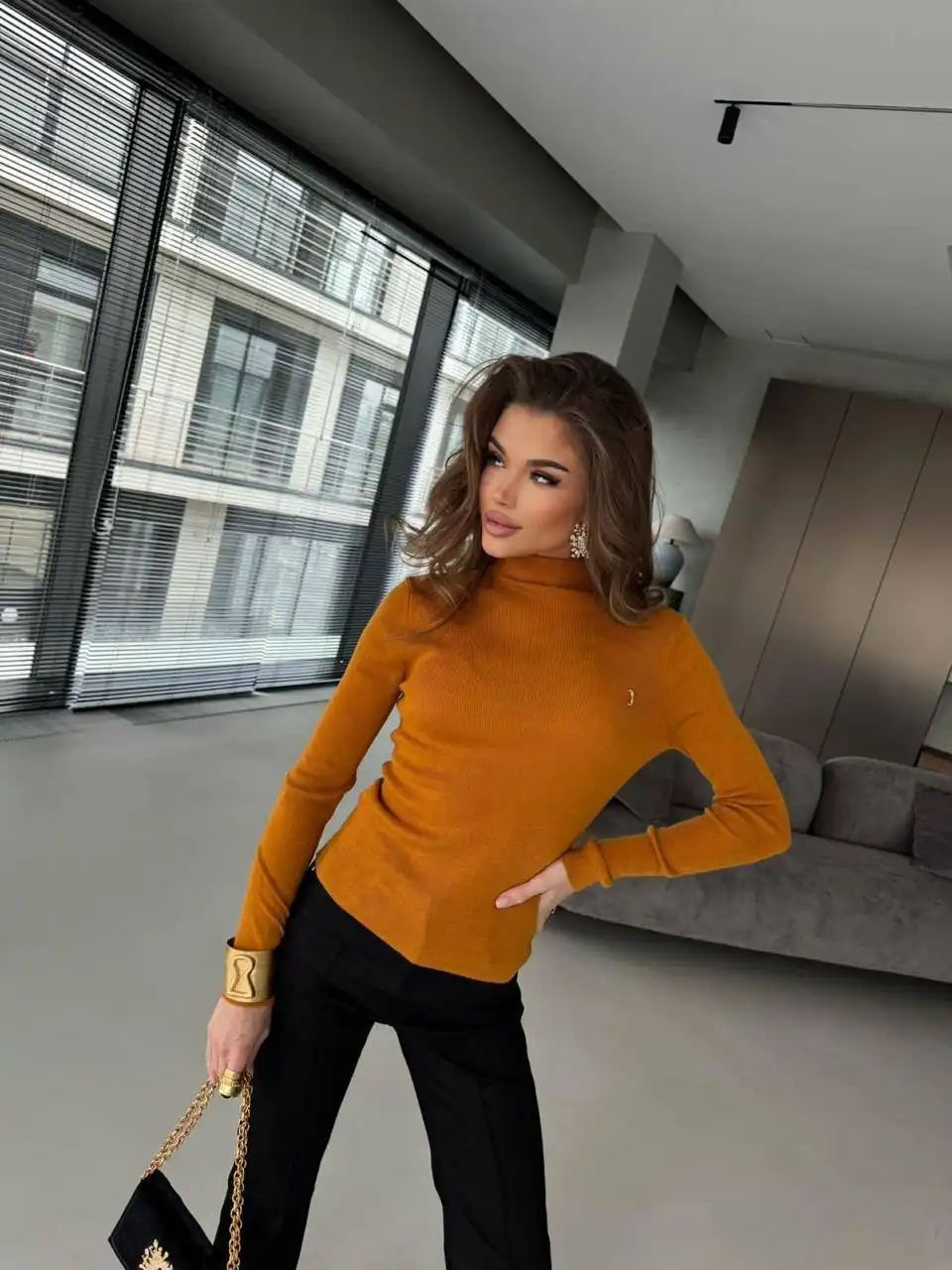 Flame Fashion: Трендовые женские вещи