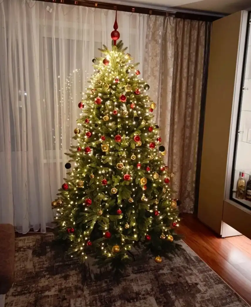 Шикарная ёлочка 2.1м