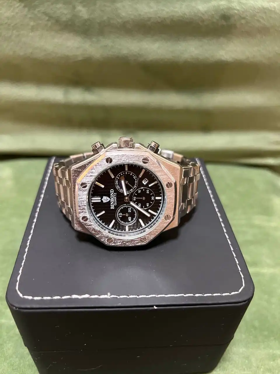 Стильные мужские часы с кварцевым механизмом