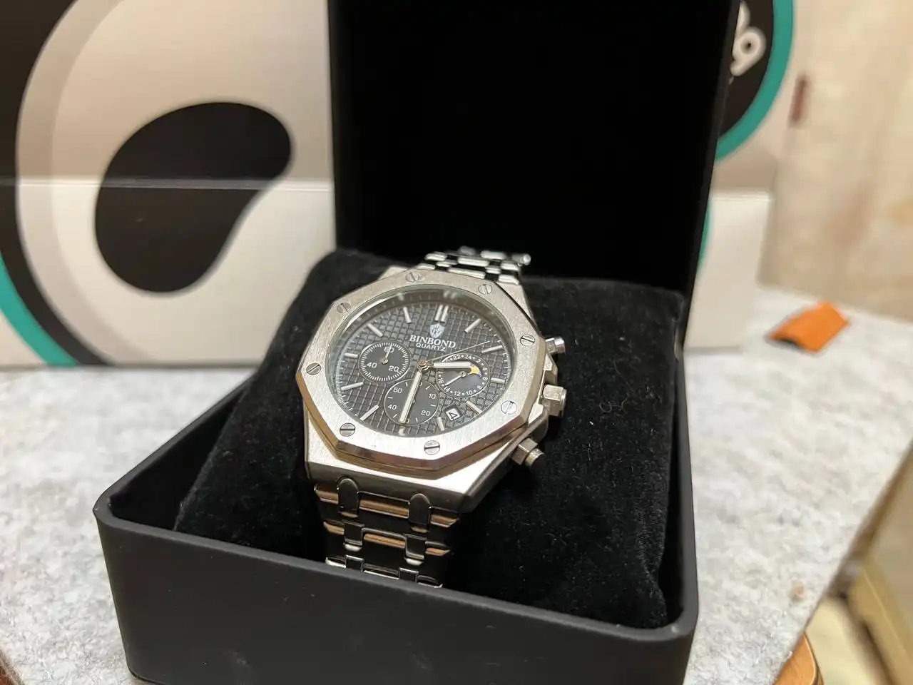 Стильные мужские часы с кварцевым механизмом