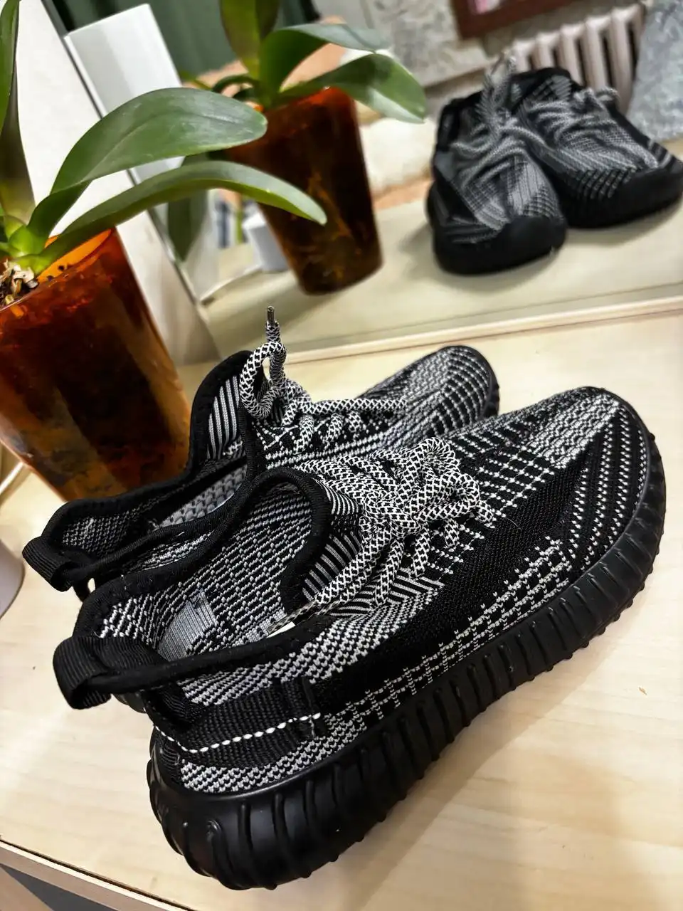 Кроссовки женские в Балашихе