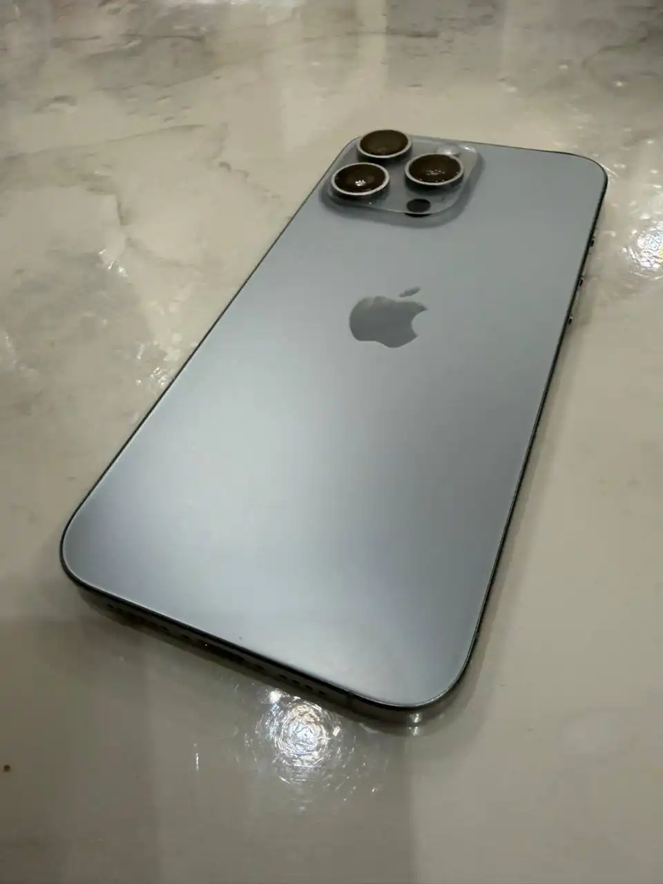 Продаю iPhone 15 Pro Max 256 ГБ