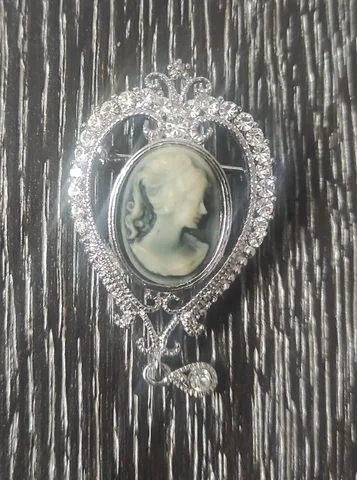 Готическая брошь - Одежда в Москва