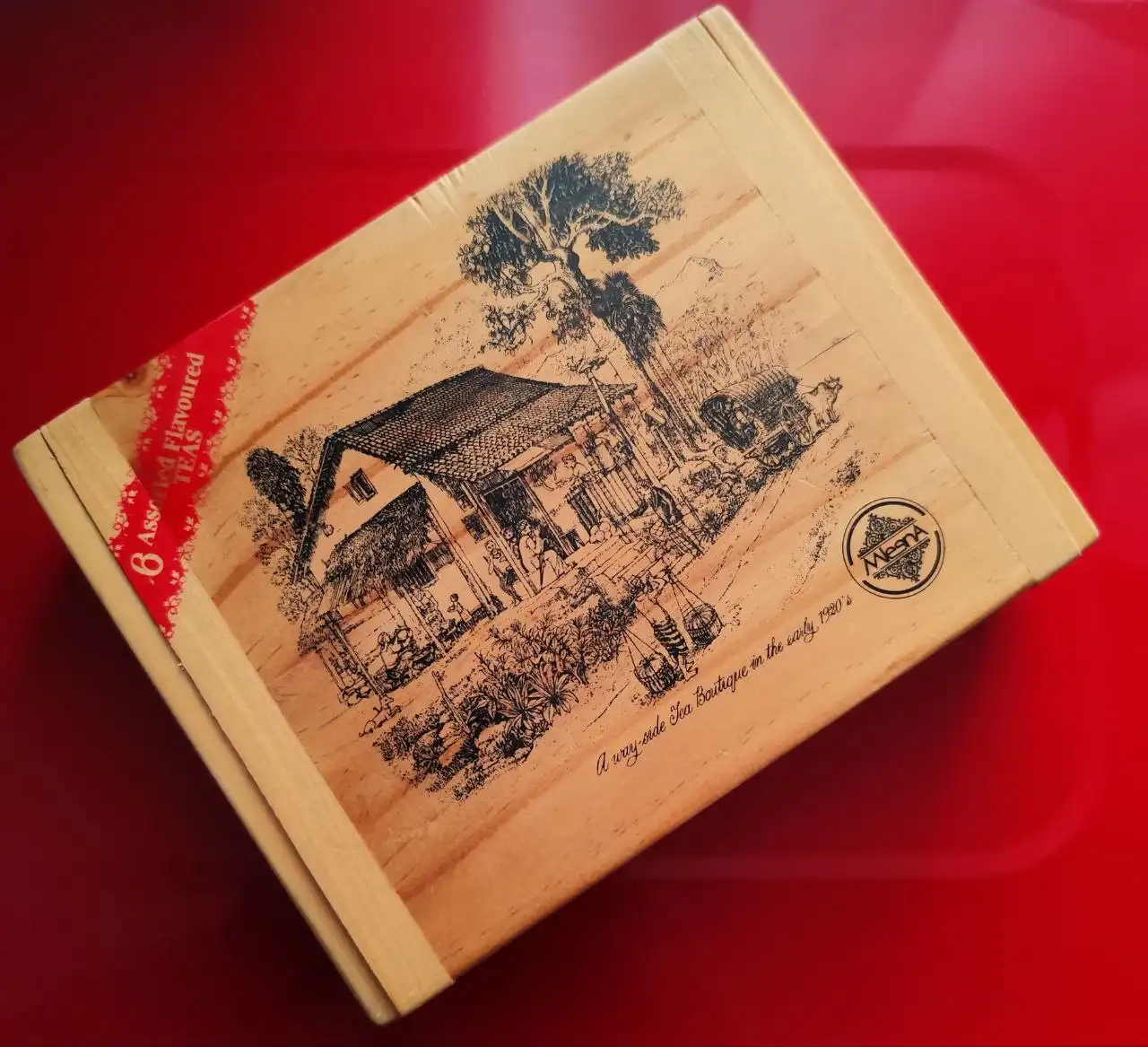 Коробка из-под чая деревянная