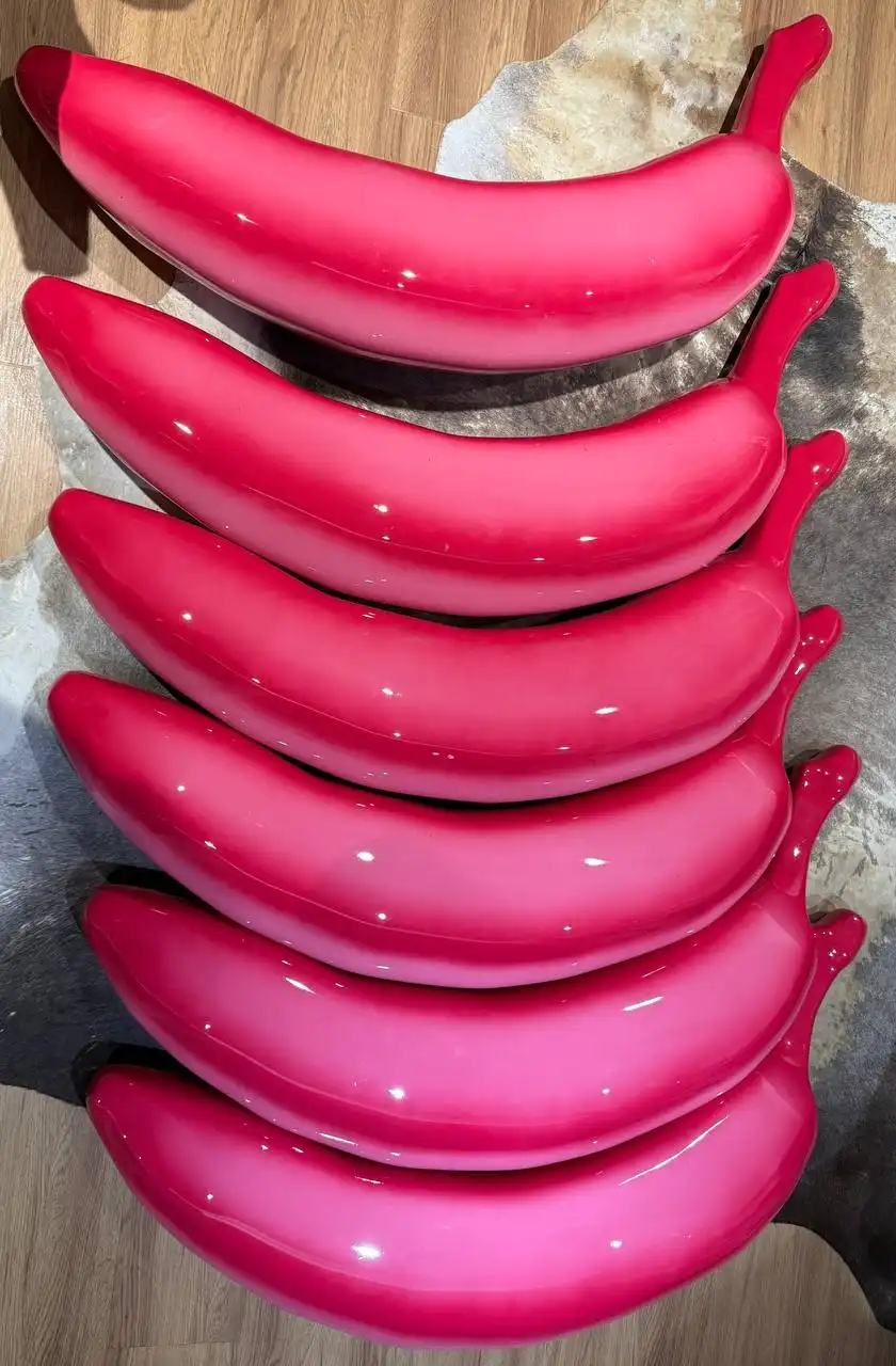 Декоративные пластиковые бананы для витрин