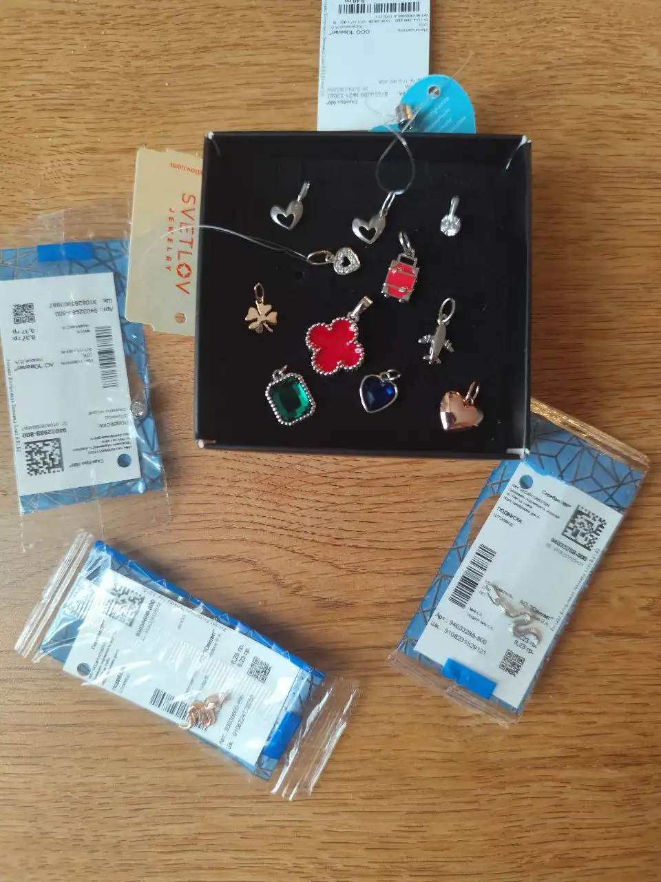 Кулоны из серебра с фианитами