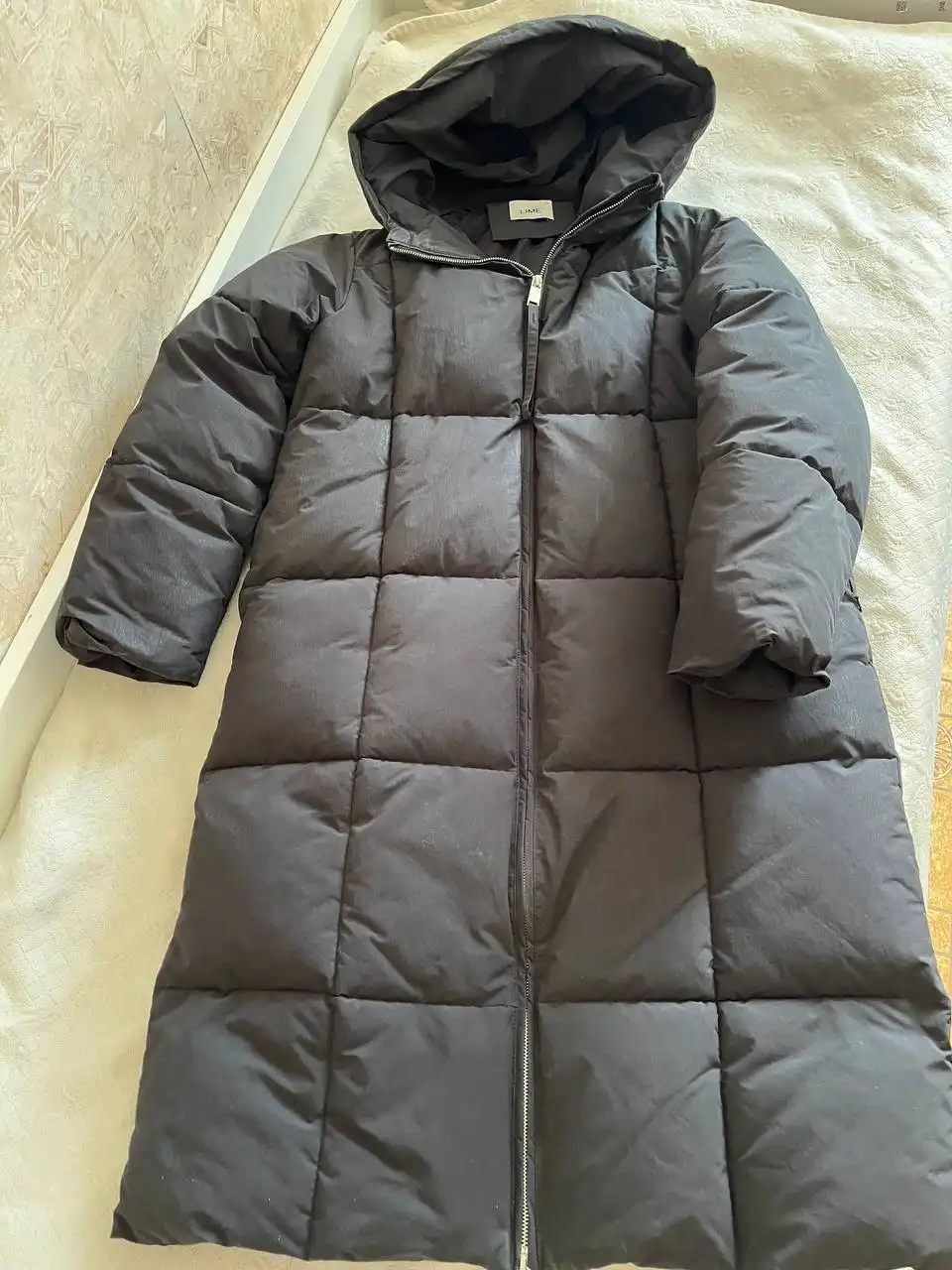 Длинный женский пуховик LIME черного цвета