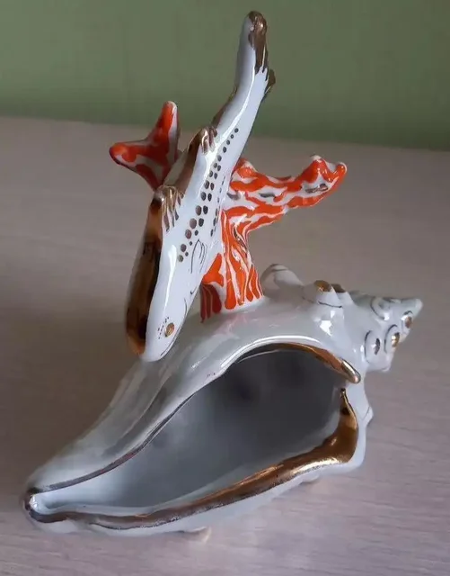 Статуэтка-пепельница 'Ракушка с рыбкой' Дулёвский фарфор - Разное в Москва