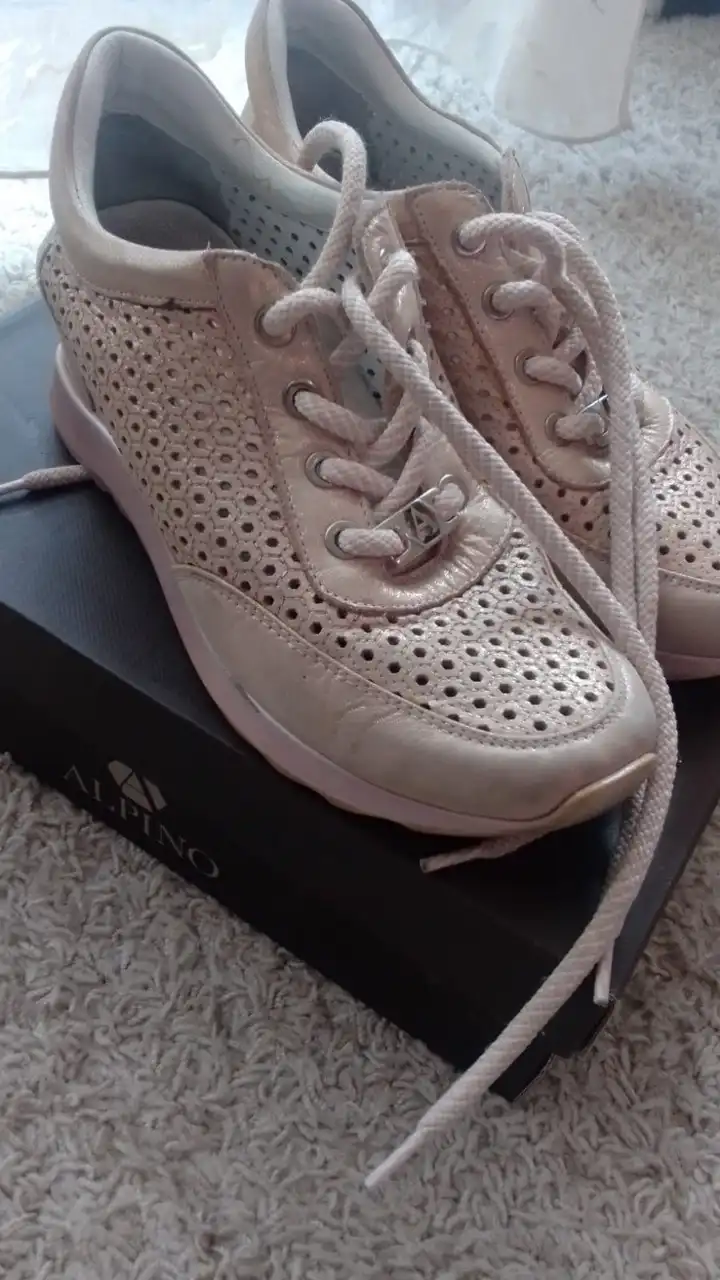 Распродажа кожаной обуви размер 36-37