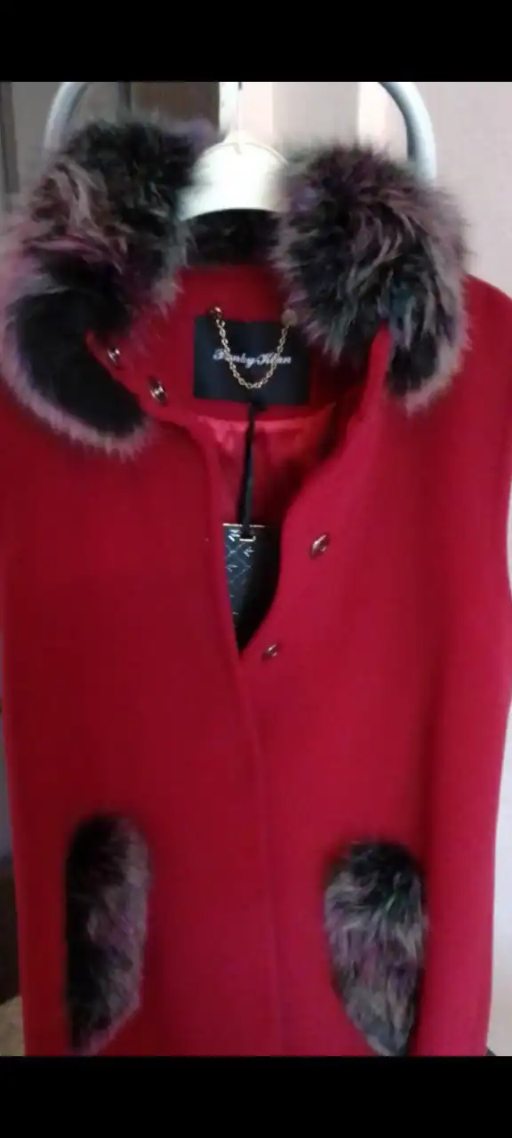 Жилетка с натуральным мехом, Италия, размер М