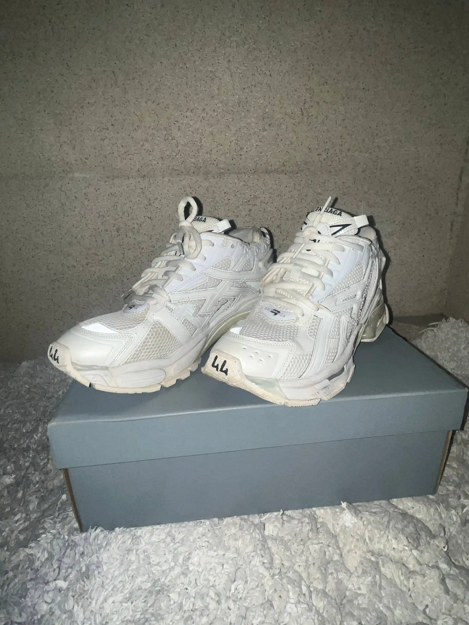 Продажа одежды 44 размера в идеальном состоянии - Одежда в Москва