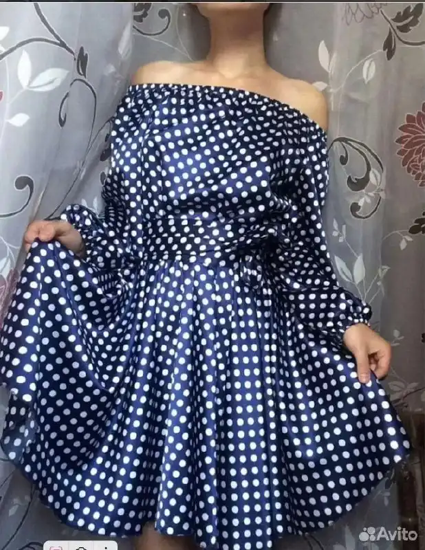 Нарядное платье синего цвета в белый горошек - Платья (Одежда) в Неизвестно