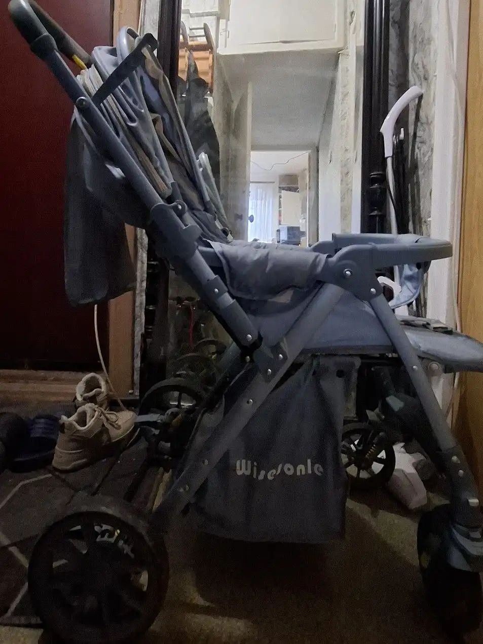 Прогулочная коляска в отличном состоянии - Коляски (Товары для детей) в Москва