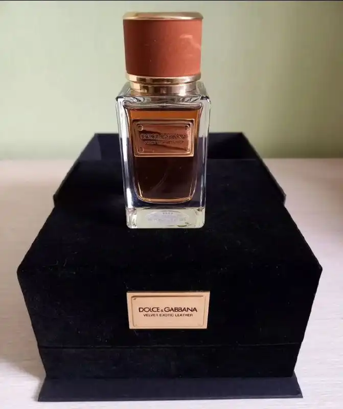 Парфюмерная вода Dolce & Gabbana velvet exotic leather, 50ml - Парфюмерия (Красота и здоровье) в Москва