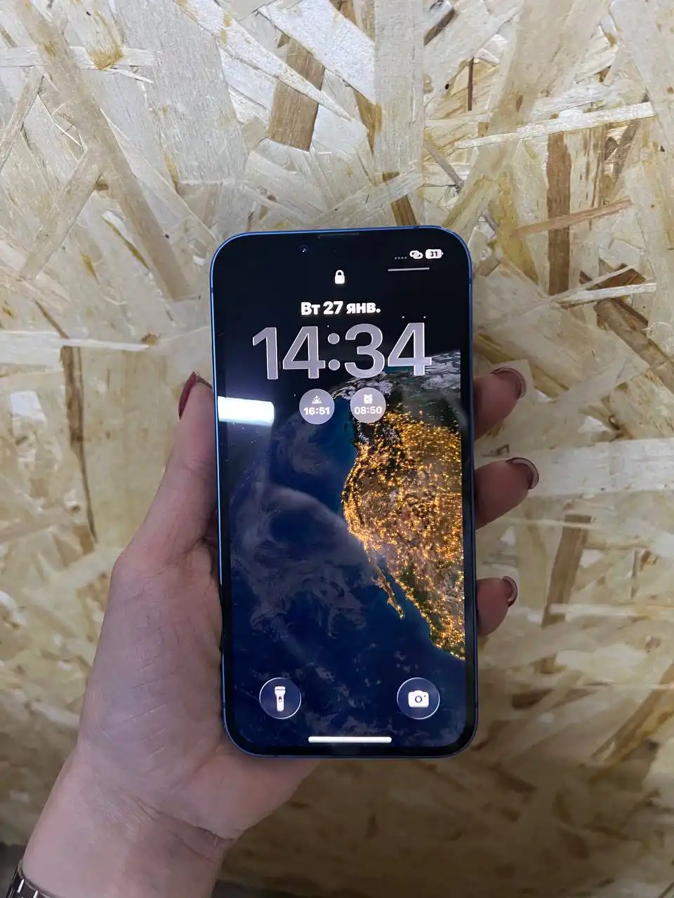 Продам iPhone 13 128GB синий с царапинами - Смартфоны (Электроника) в Москва