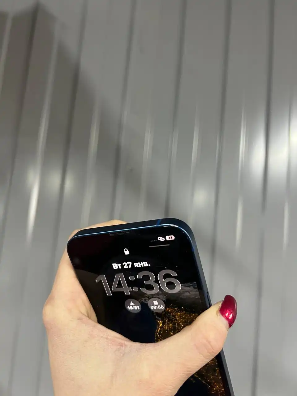 Продам iPhone 13 128GB синий с царапинами - Смартфоны (Электроника) в Москва