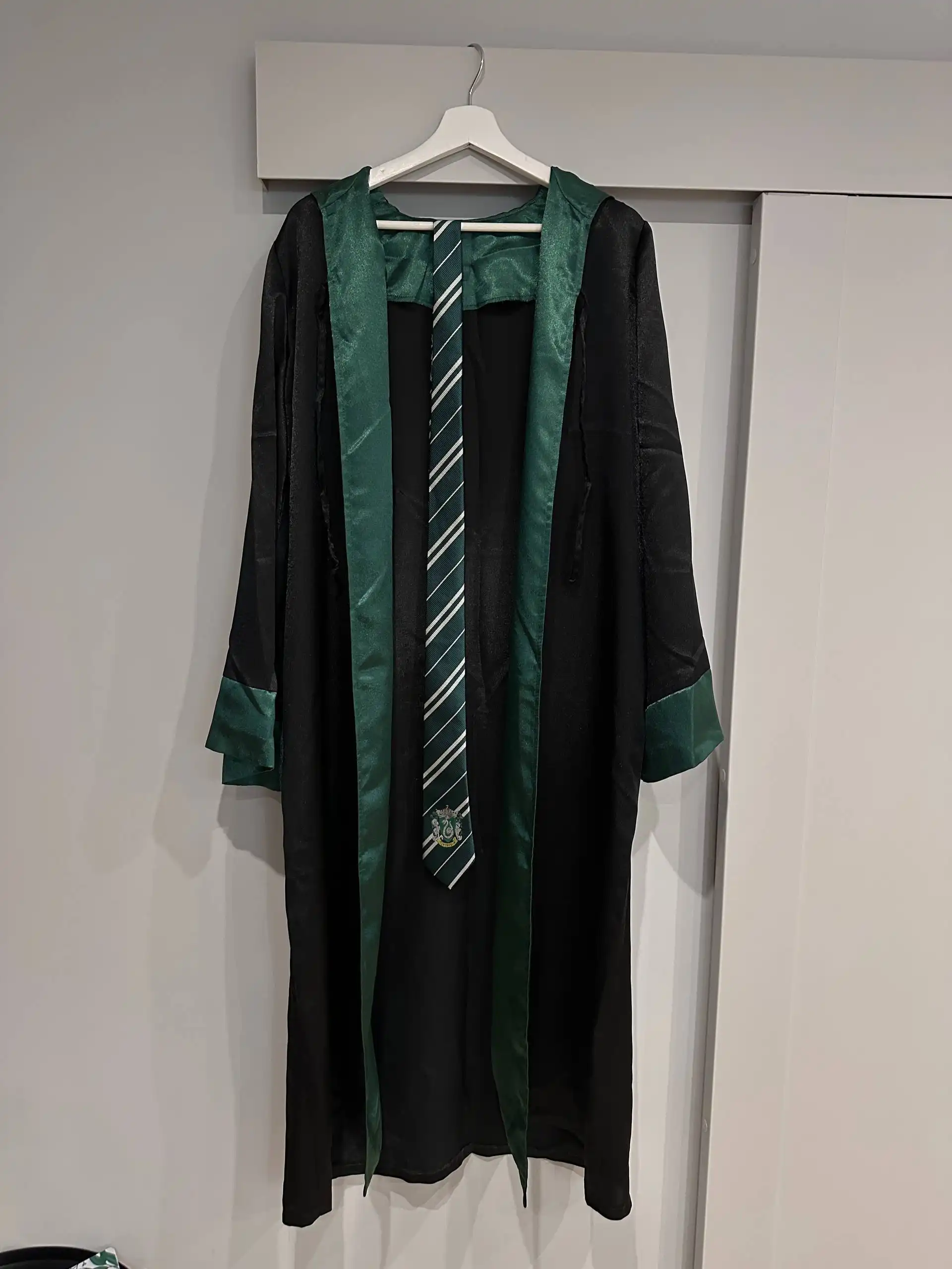 Мантии Гарри Поттер с капюшоном и галстуком - Костюмы (Барахолка) в Москва