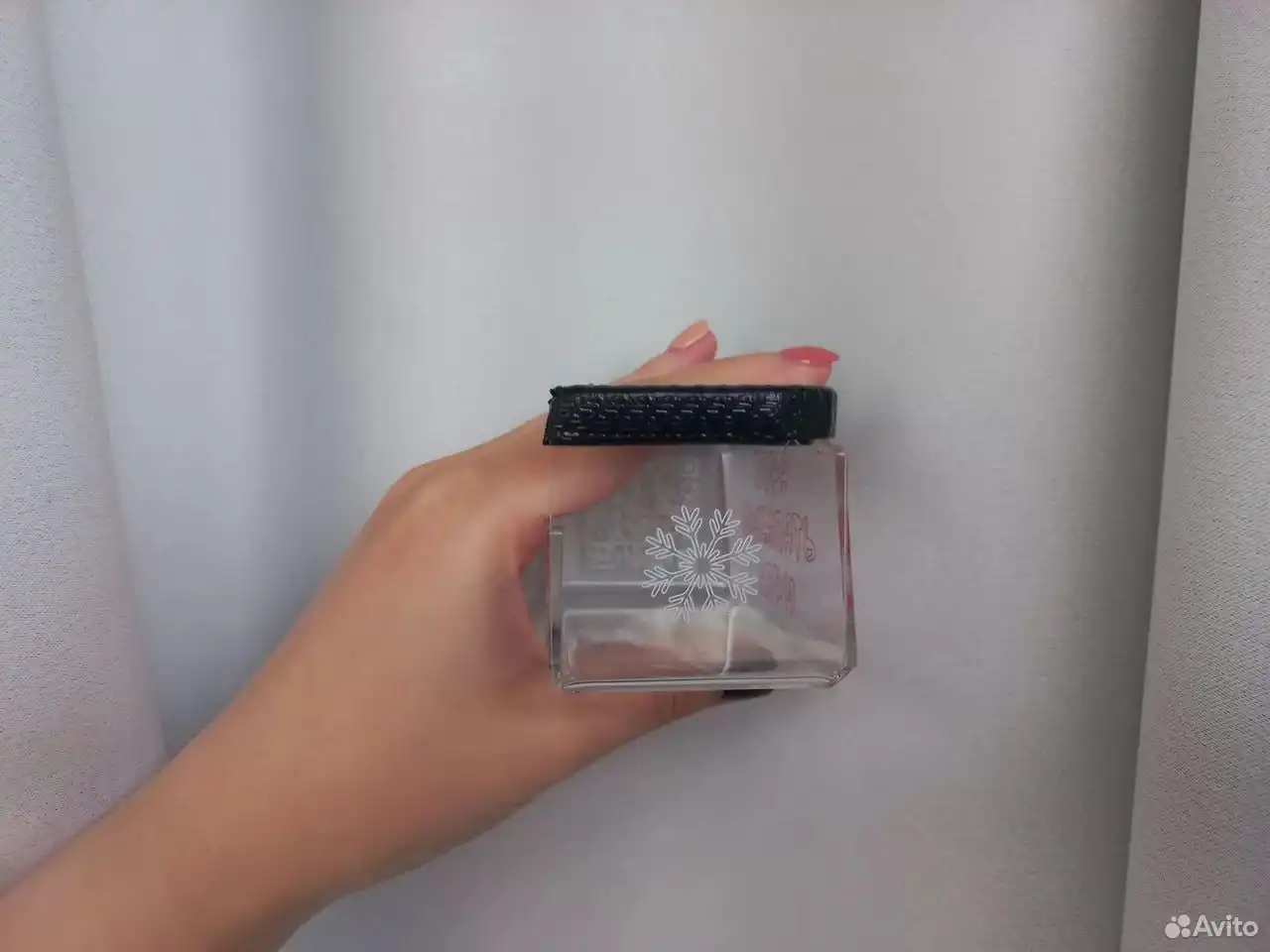 Новая кормушка для птиц с креплением на клейкой ленте - Барахолка в Красноуфимск