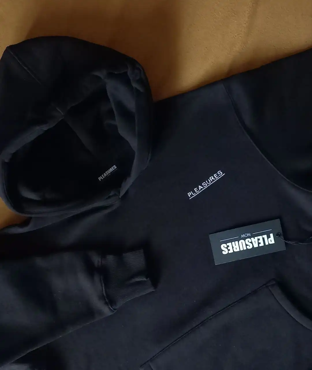 Худи от бренда Pleasures размер S - Худи (Одежда) в Москва