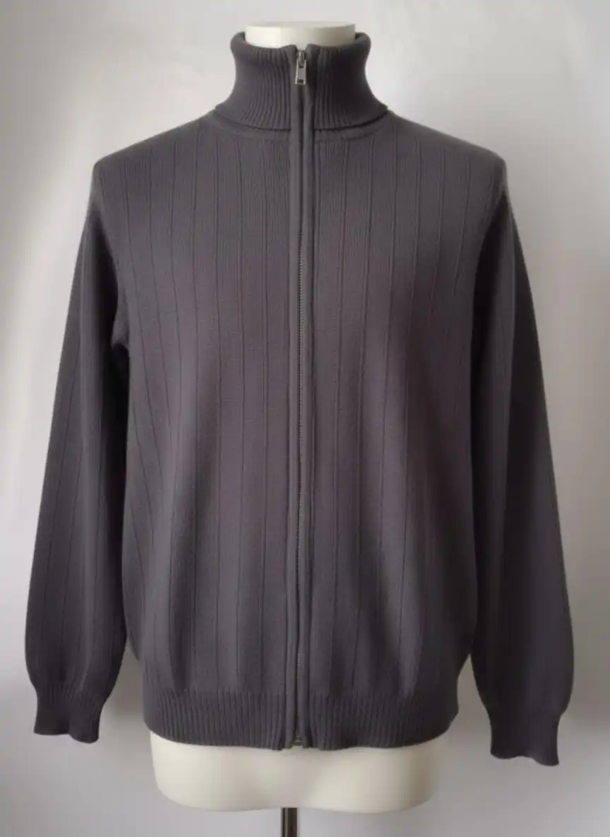 Мужской джемпер на молнии размер 52-54 - Мужская одежда (Одежда) в Москва