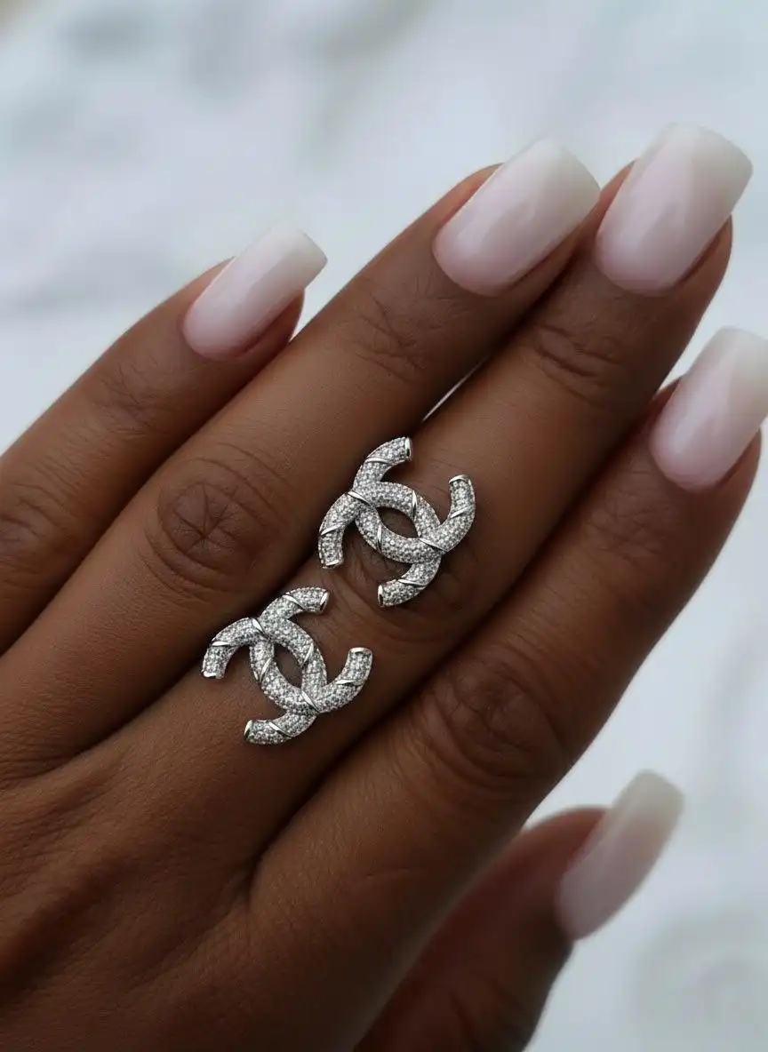 Браслеты, серьги, подвески - популярные модели - Украшения (Барахолка) в Москва