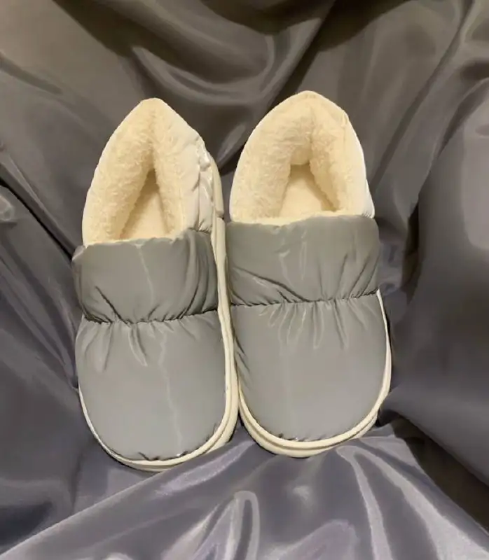 Зимние дутики 38 размера - Обувь (Одежда) в Москва