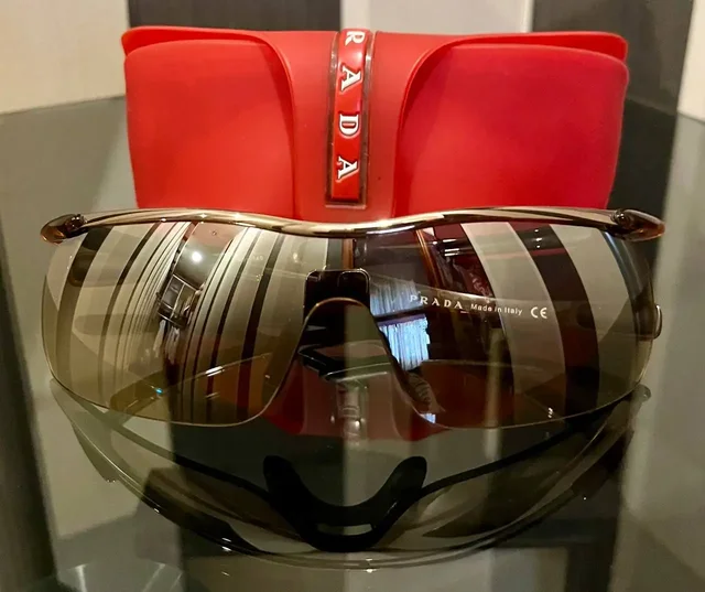 Оригинальные солнцезащитные очки PRADA коричневые - Рюкзаки в Москва