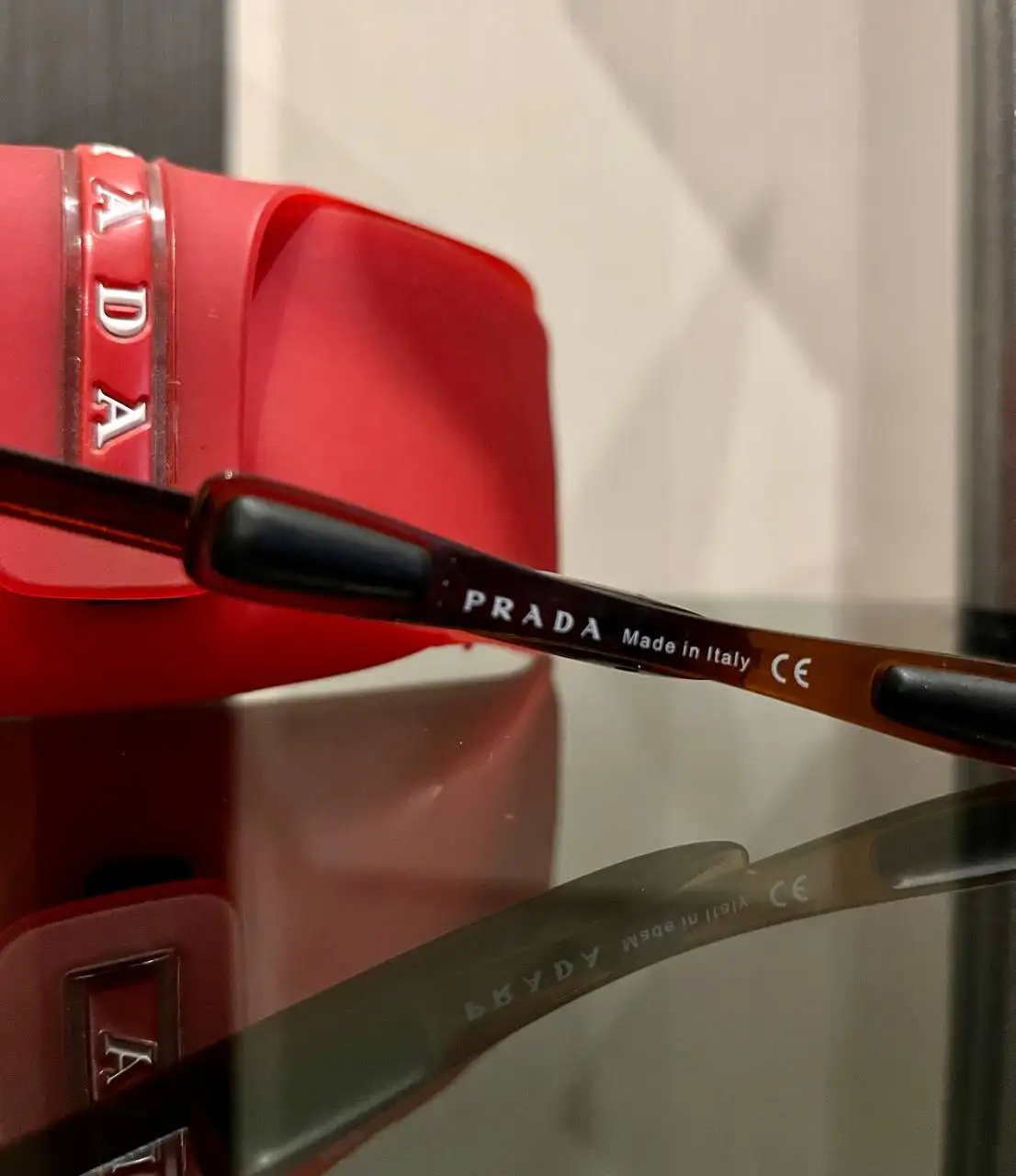 Оригинальные солнцезащитные очки PRADA коричневые - Аксессуары (Барахолка) в Москва