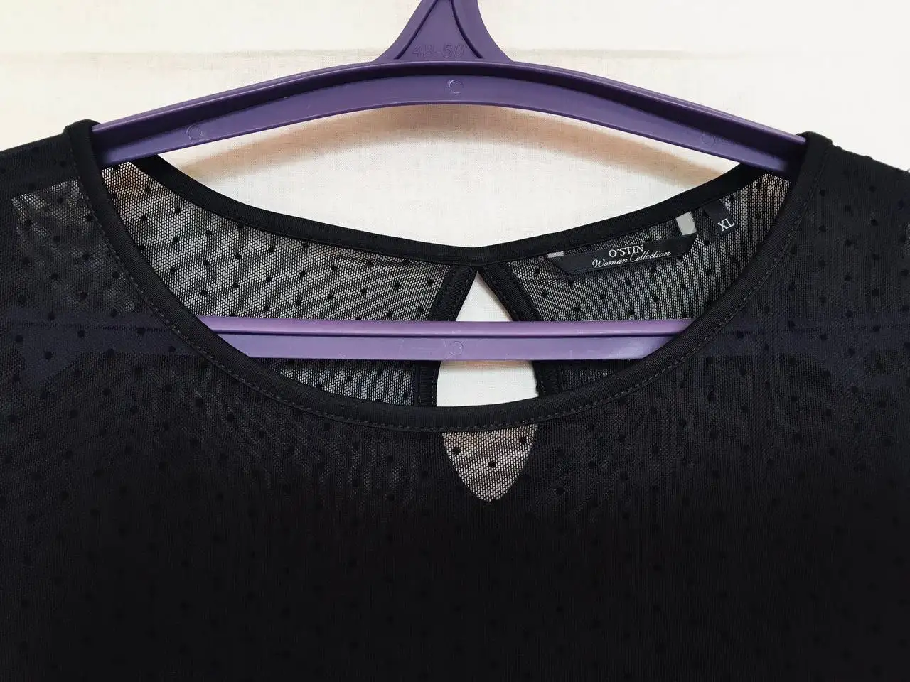 Блузка OSTIN новая с бархатными мушками - Женская одежда (Одежда) в Москва