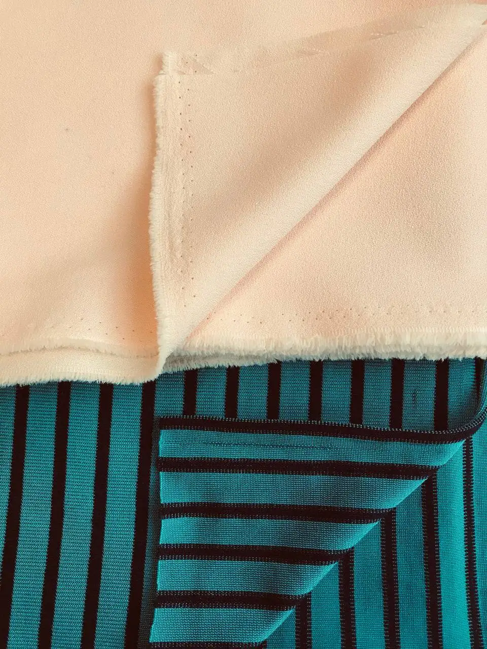 Продажа остатков тканей - Текстиль (Барахолка) в Москва