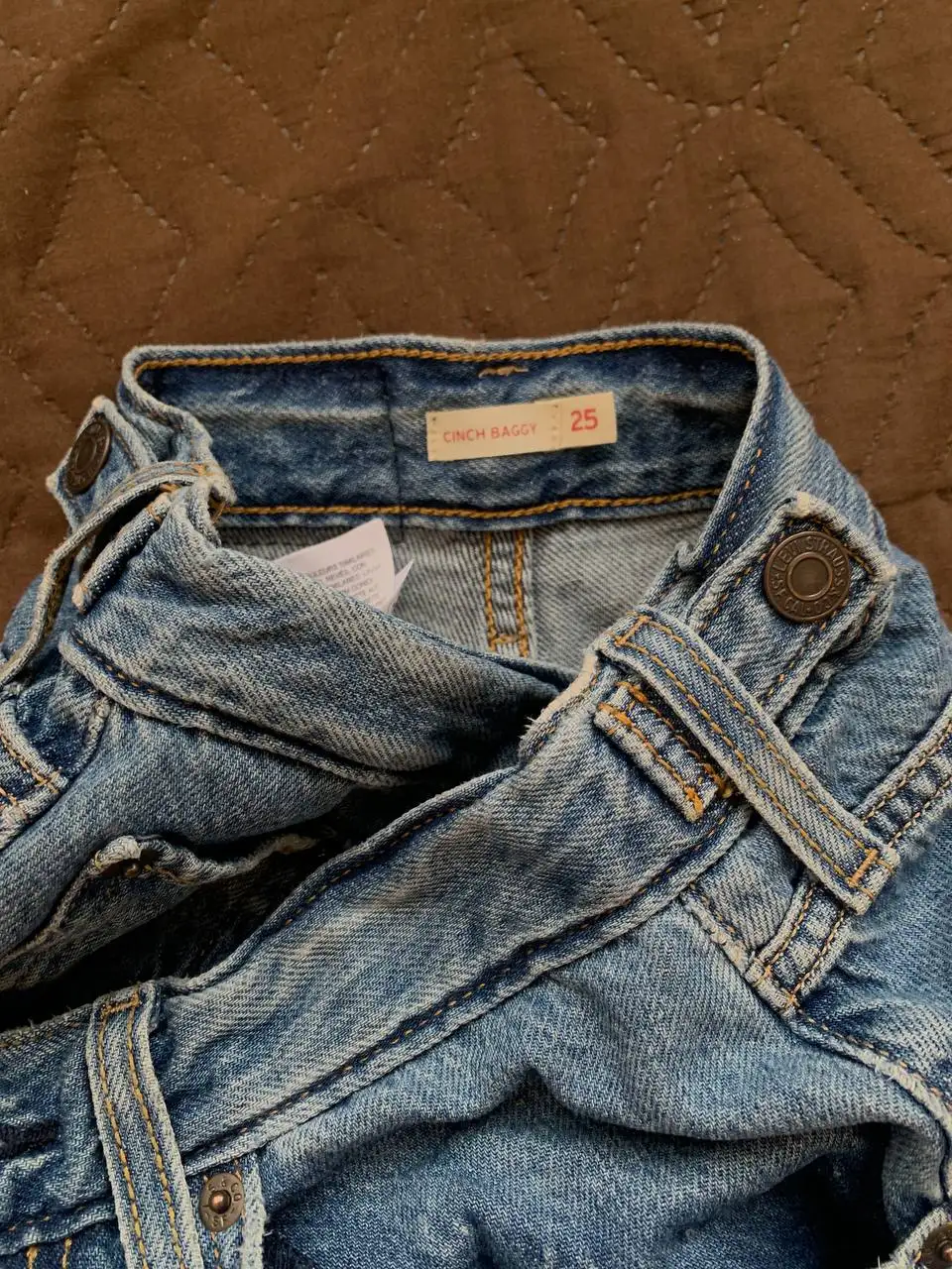 Levi’s оригинал 25 размер с кружевом из HM - Джинсы (Одежда) в Москва