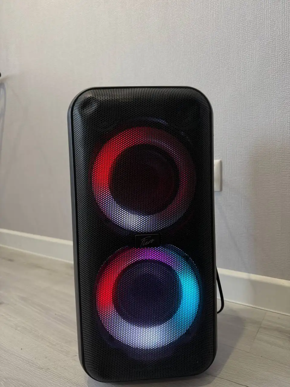 Продам колонку Fiero FR900 - Аудиотехника (Электроника) в Москва