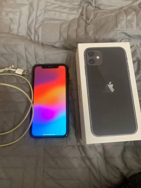 iPhone 11 64GB на запчасти - Смартфоны и телефоны в Москва