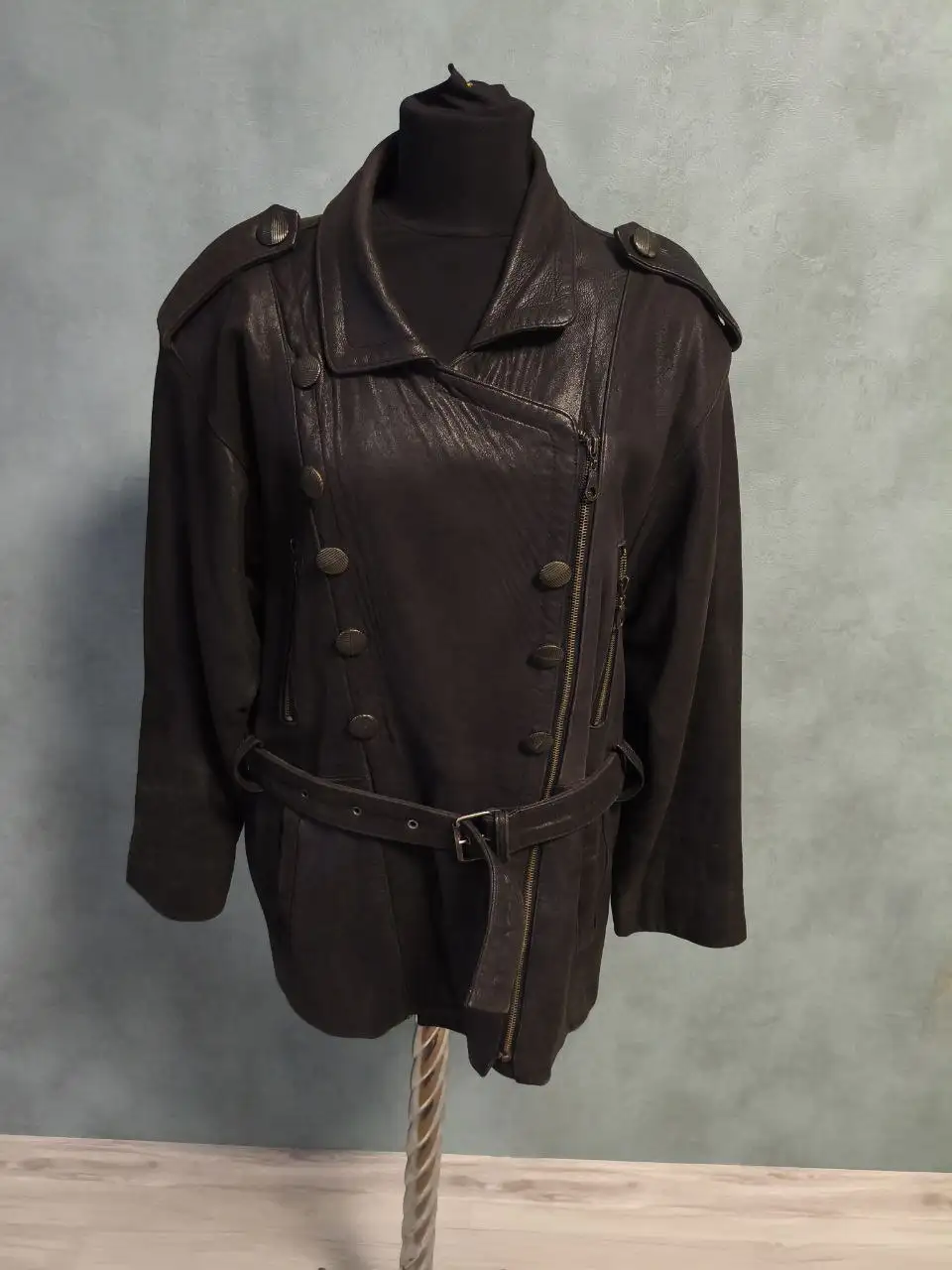 Куртка женская кожаная - нубук б/у - Верхняя одежда (Одежда) в Зеленоград