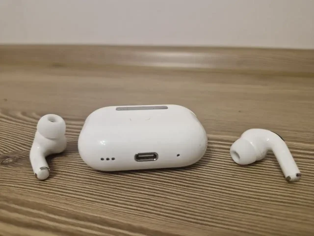 Беспроводные наушники с одним использованием - Аудиотехника в Москва