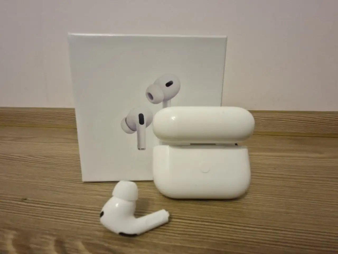 Беспроводные наушники с одним использованием - Аудиотехника (Электроника) в Москва