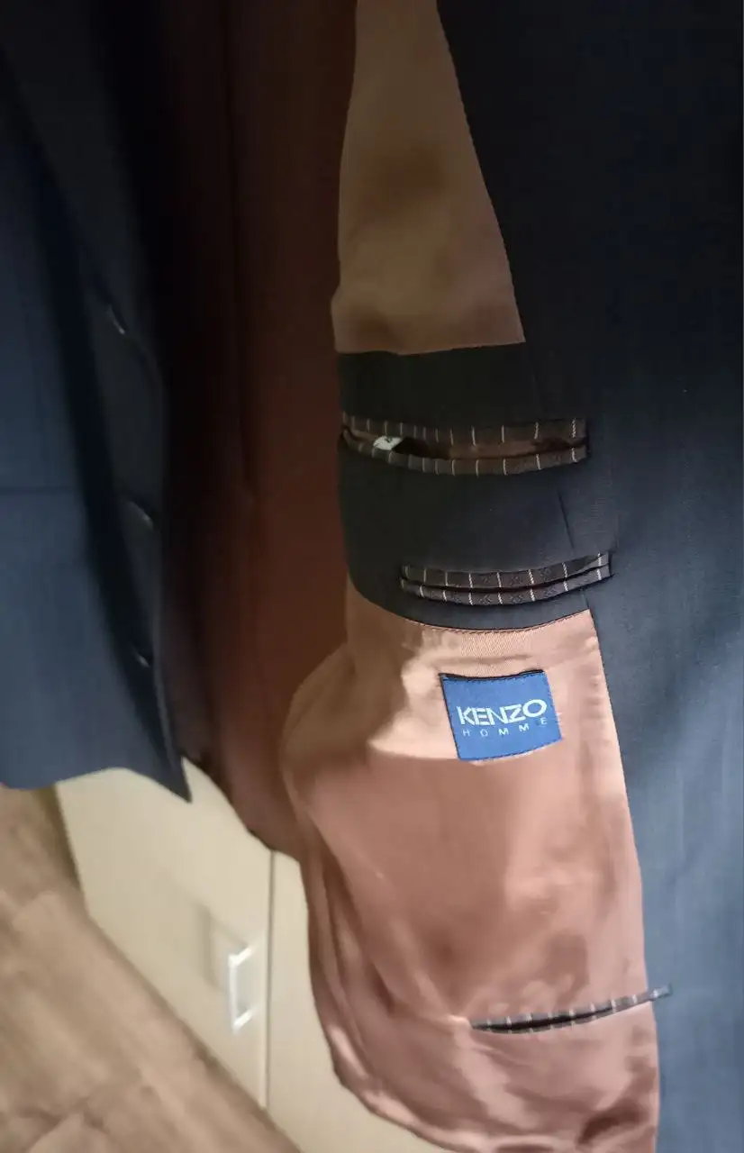 Продам костюм Kenzo размер 56 - Одежда в Москва