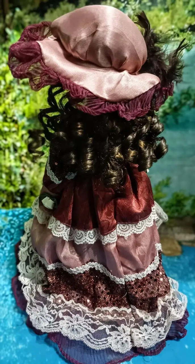 Кукла на подставке 40см из керамики/фарфора - Барахолка в Москва