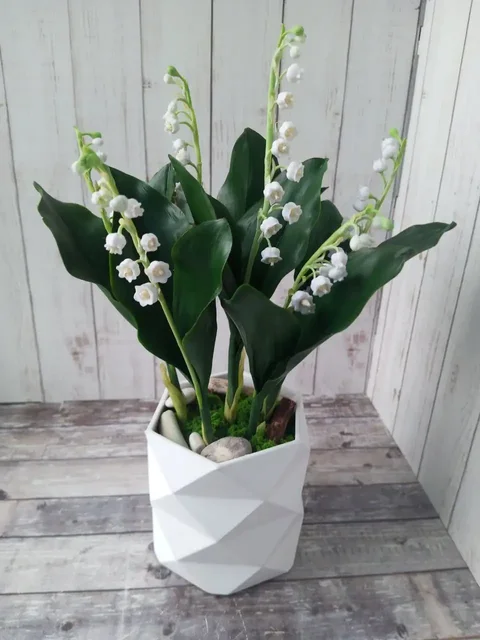 Композиция из ландышей в керамическом кашпо ручная работа - частное объявление в Москва