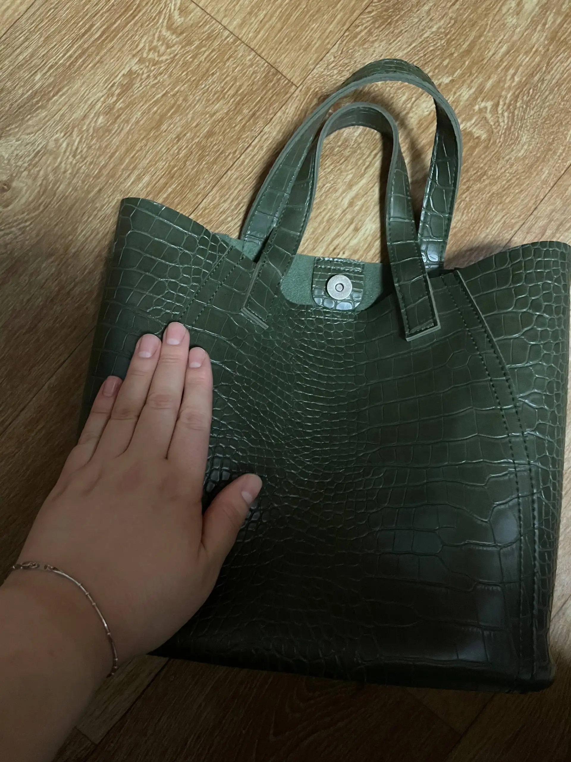 Барахолка Москва: товар без ремешка - Барахолка в Москва