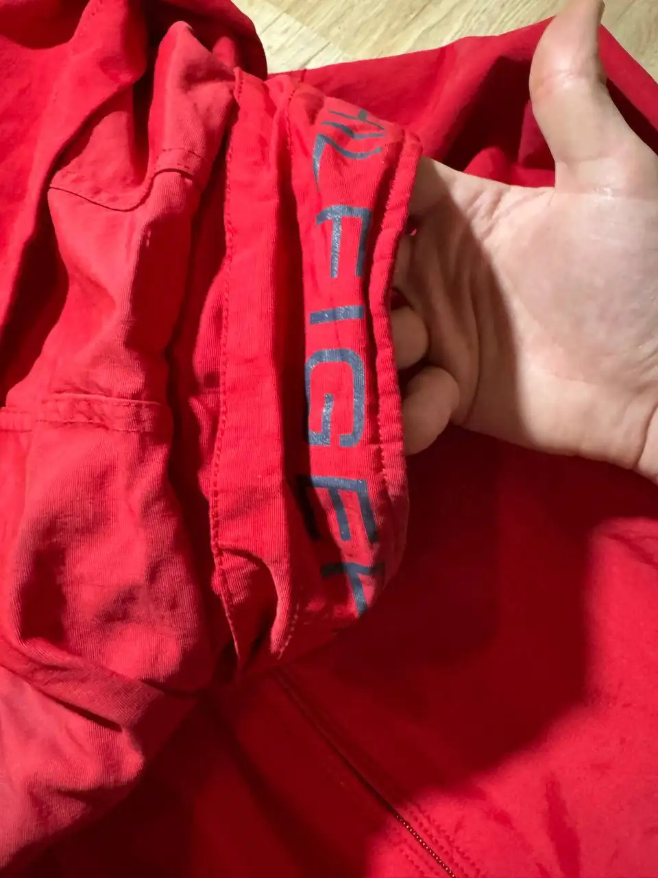 Ветровка Hilfiger размер L - Верхняя одежда (Одежда) в Москва