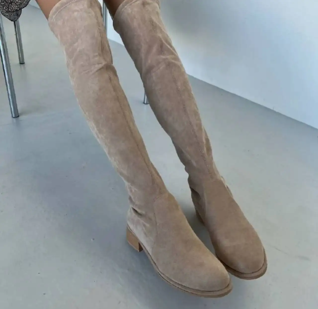 Женские замшевые сапоги 37 размера - Обувь (Одежда) в Москва