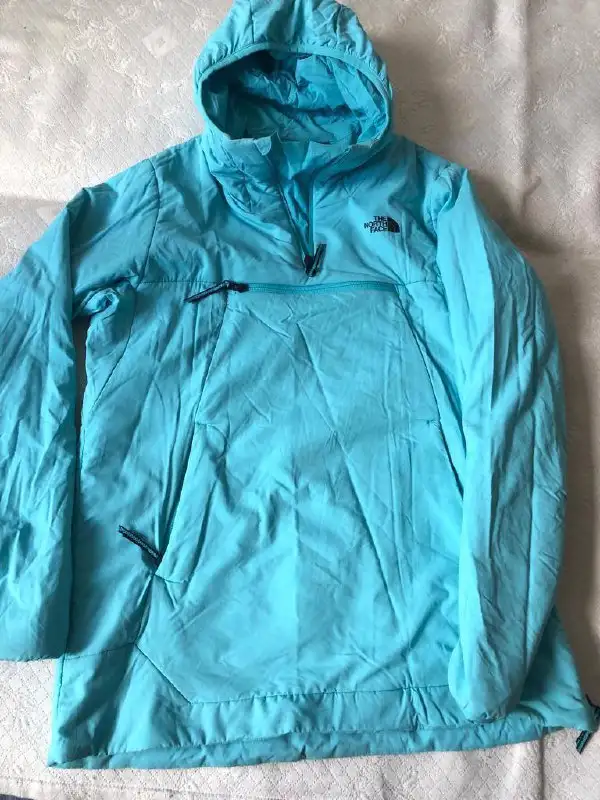Анорак The North Face XS для подростка - Верхняя одежда (Одежда) в Москва